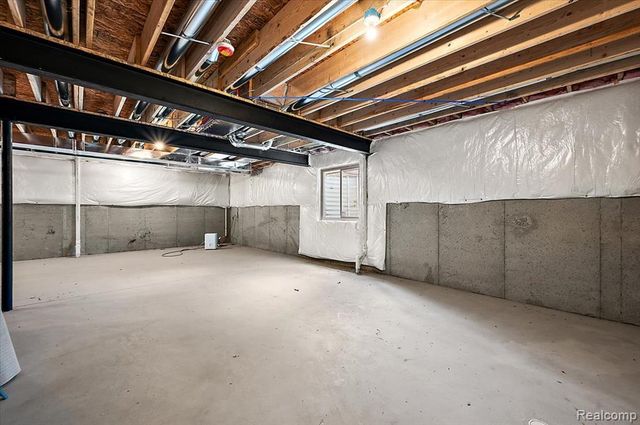 50999 Mistwood Drive, Macomb, MI 48042