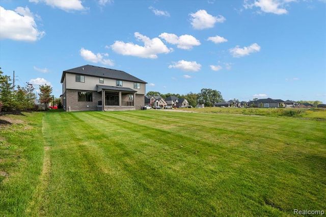 50999 Mistwood Drive, Macomb, MI 48042