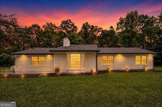 120 Creekwood Lane, Fayetteville, GA 30214