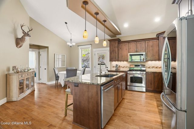611 W Willapa Ave, Spokane, WA 99224