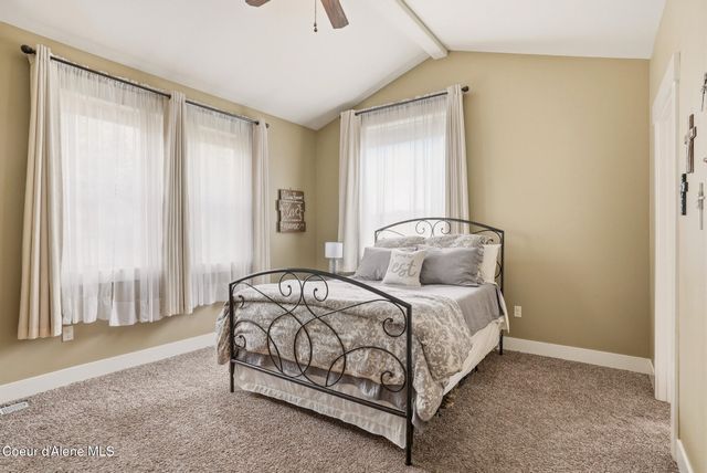 611 W Willapa Ave, Spokane, WA 99224