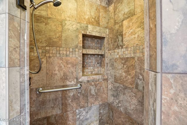 611 W Willapa Ave, Spokane, WA 99224