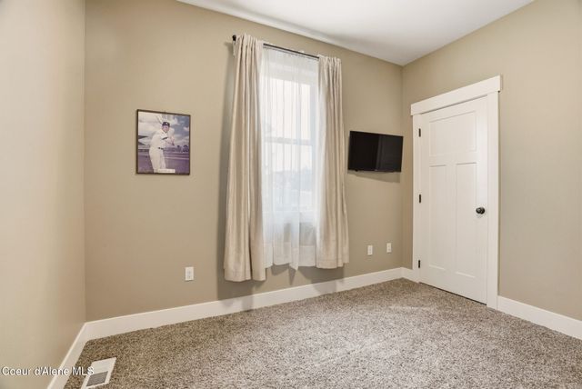 611 W Willapa Ave, Spokane, WA 99224