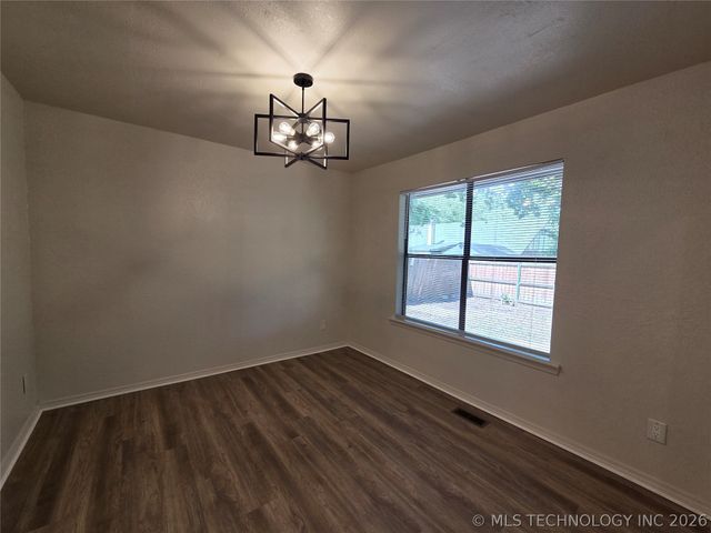 11612 S 100th East Avenue, Bixby, OK 74008