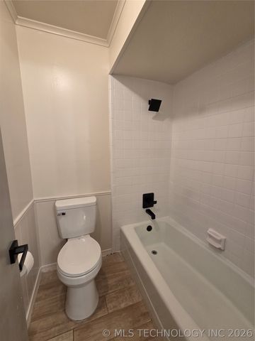 11612 S 100th East Avenue, Bixby, OK 74008
