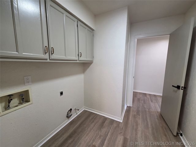 11612 S 100th East Avenue, Bixby, OK 74008