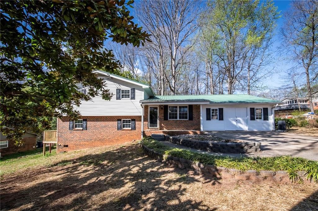 6225 Pebble Drive, Douglasville, GA 30135