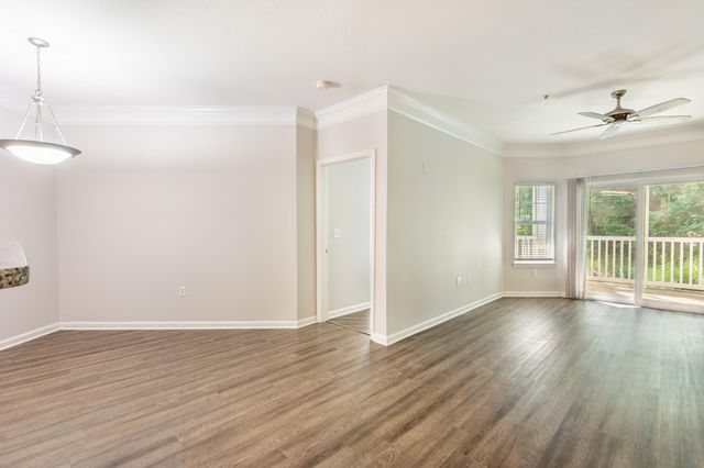 1300 Park West Boulevard Unit 503, Mount Pleasant, SC 29466