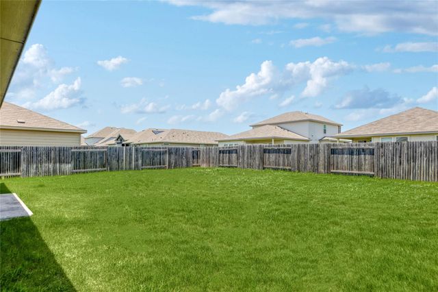 421 Bluejack WAY, Hutto, TX 78634