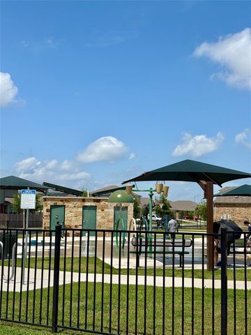 421 Bluejack WAY, Hutto, TX 78634