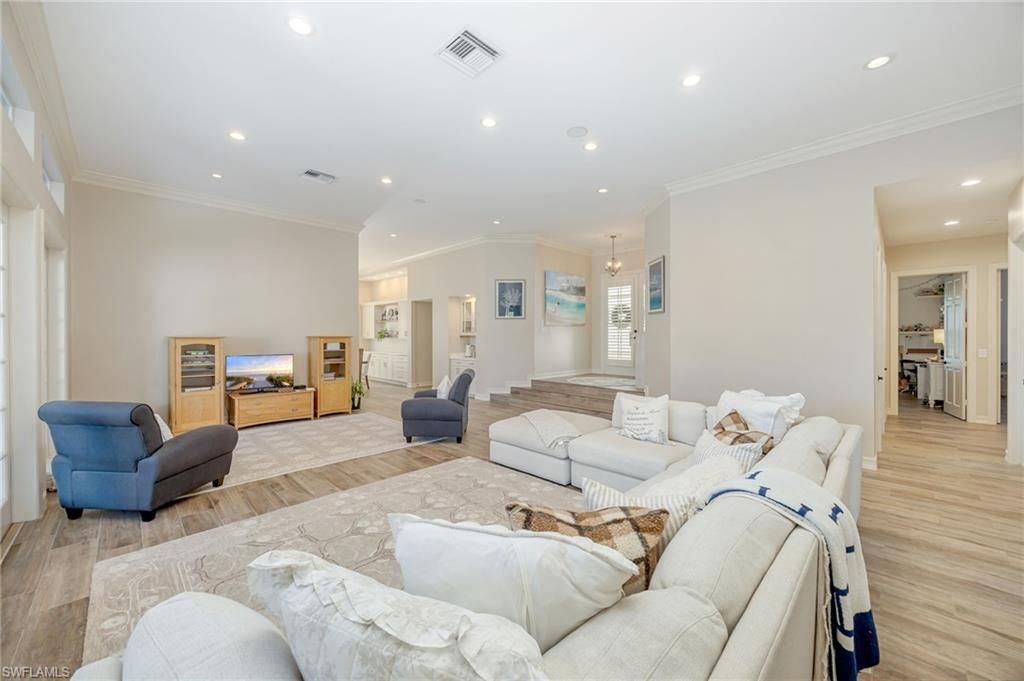 8137 Ronda CT, NAPLES, FL 34109 — photo 4