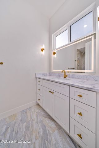 4140 N Pontatoc Road, Tucson, AZ 85718