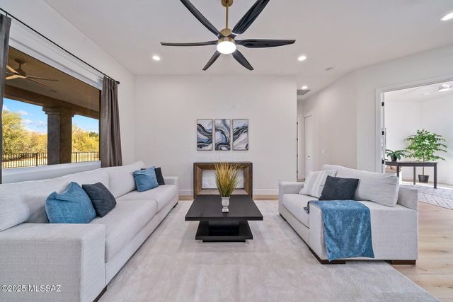 4140 N Pontatoc Road, Tucson, AZ 85718