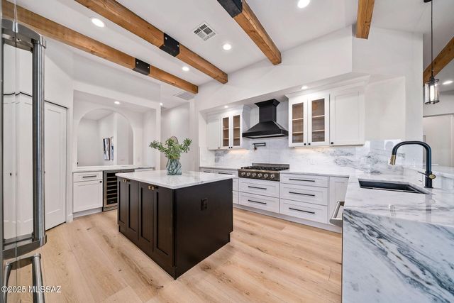 4140 N Pontatoc Road, Tucson, AZ 85718