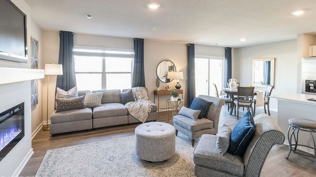 9415 Lovegrass Drive SW, Cedar Rapids, IA 52404