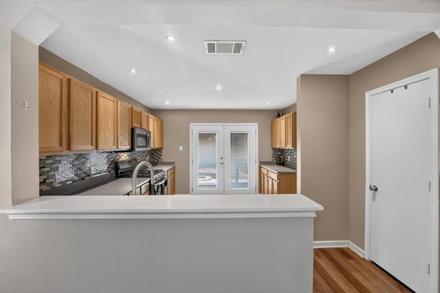 125 Jade Lake CV, Kyle, TX 78640