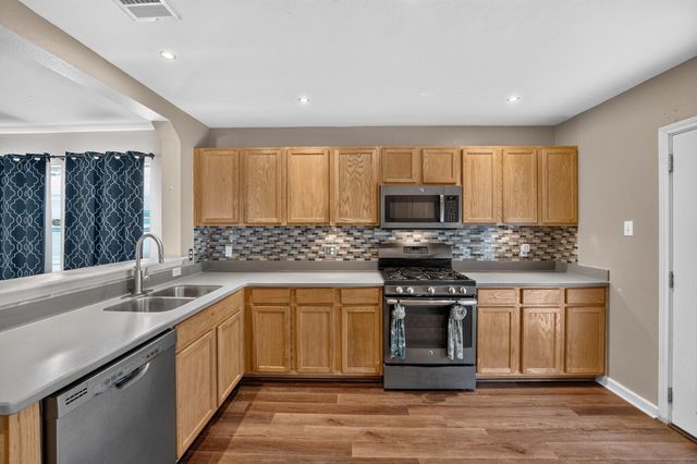 125 Jade Lake CV, Kyle, TX 78640