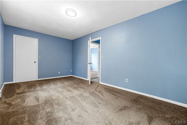 5 Symphony Place, Whitestown, NY 13492