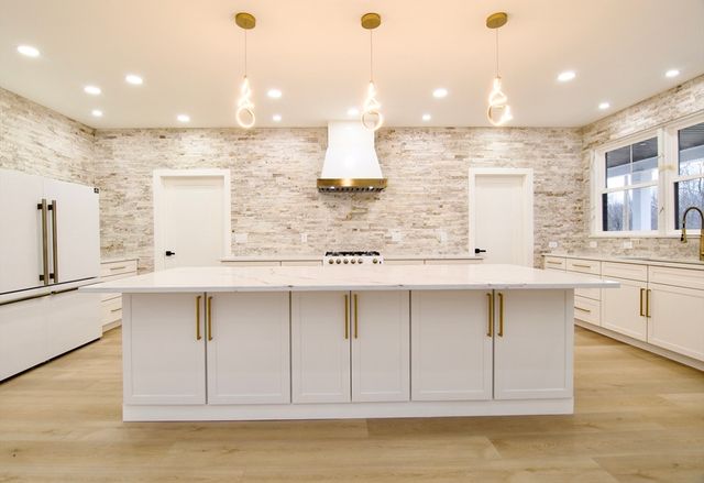 3 Mohawk St, Wilbraham, MA 01095