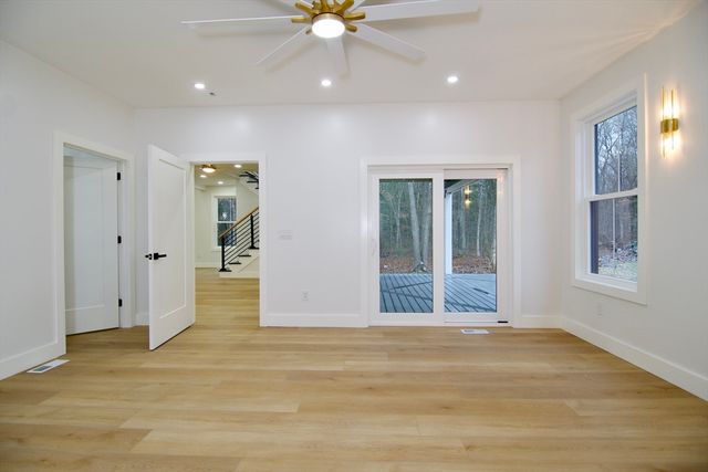 3 Mohawk St, Wilbraham, MA 01095