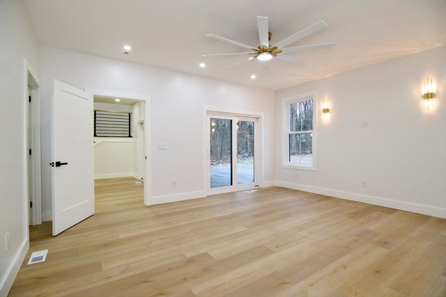 3 Mohawk St, Wilbraham, MA 01095