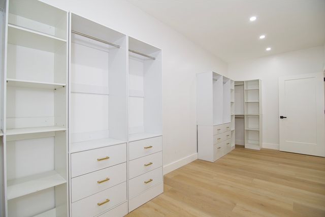 3 Mohawk St, Wilbraham, MA 01095