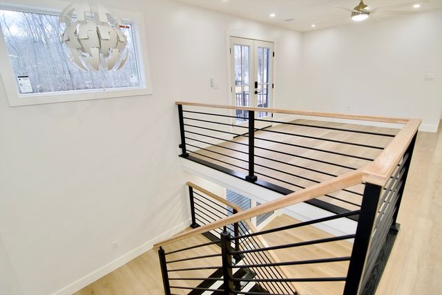 3 Mohawk St, Wilbraham, MA 01095