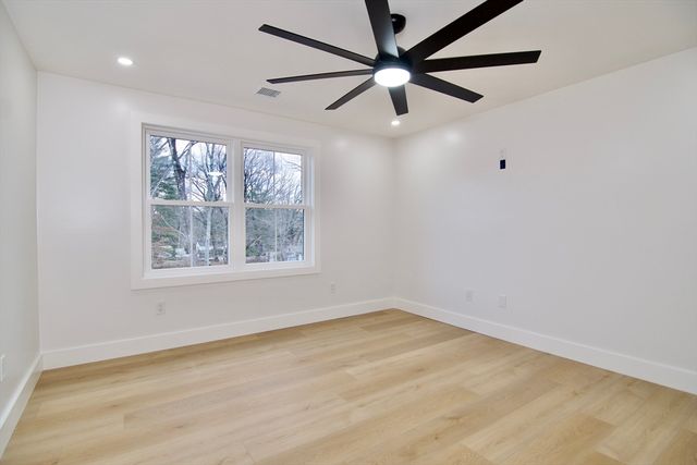 3 Mohawk St, Wilbraham, MA 01095