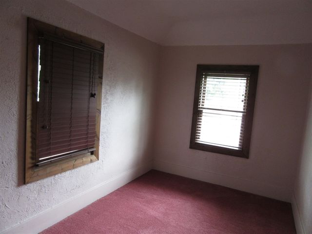 9567 Maplewood Avenue, Bridgman, MI 49106