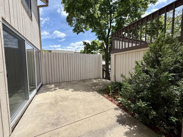 1224 W Baldwin COURT, Mequon, WI 53092