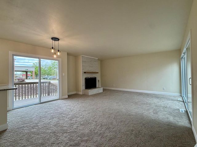 1224 W Baldwin COURT, Mequon, WI 53092