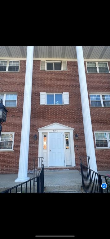 6135 W 94th Street C6, Oak Lawn, IL 60453