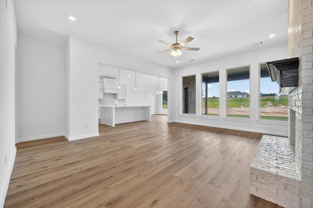 416 Mcalpine Drive, Springtown, TX 76082