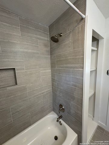 355 Cresham, San Antonio, TX 78218