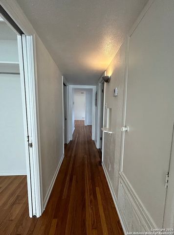 355 Cresham, San Antonio, TX 78218