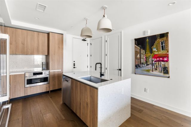 84 East Ave 3603, Austin, TX 78701