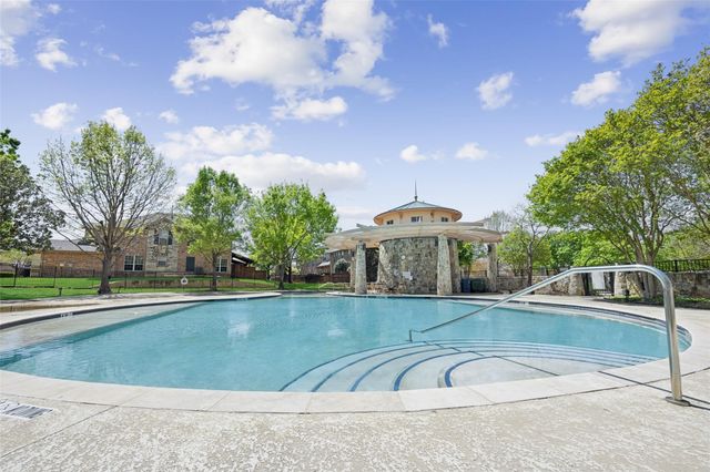 1861 Sandpiper Lane, Carrollton, TX 75007