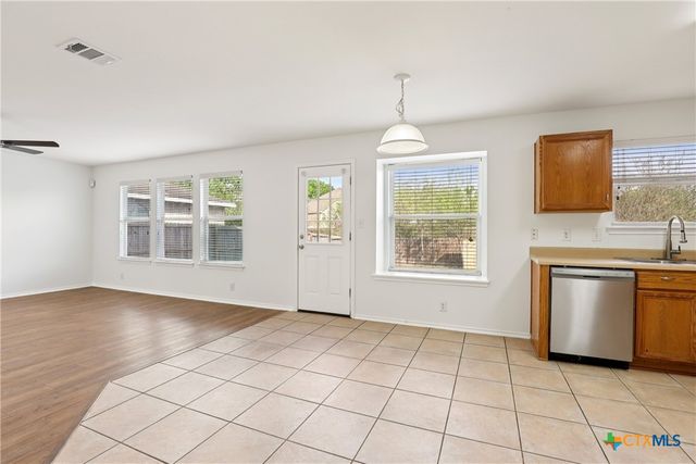 234 Val Verde, New Braunfels, TX 78130