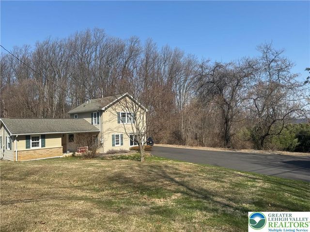 3676 Lower Saucon Road, Hellertown Boro, PA 18055