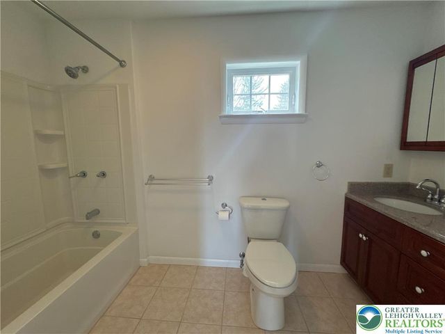 3676 Lower Saucon Road, Hellertown Boro, PA 18055