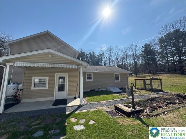 3676 Lower Saucon Road, Hellertown Boro, PA 18055