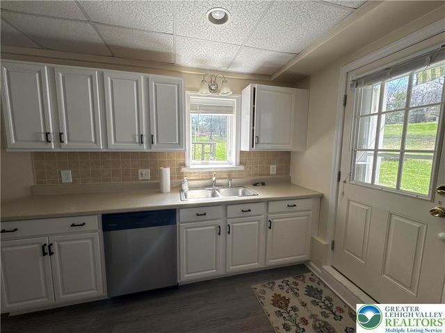3676 Lower Saucon Road, Hellertown Boro, PA 18055