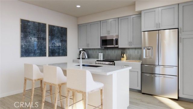 729 E. Route 66, Glendora, CA 91740