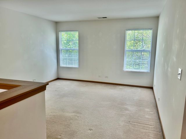 2482 Stoughton Circle, Aurora, IL 60502