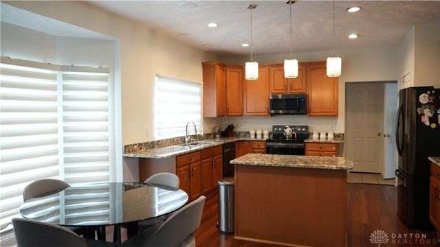 4193 Old Osprey Circle, Miamisburg, OH 45342