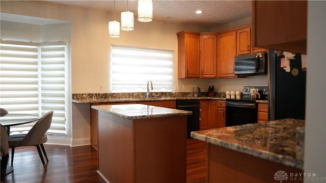 4193 Old Osprey Circle, Miamisburg, OH 45342