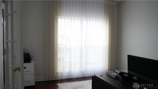 4193 Old Osprey Circle, Miamisburg, OH 45342