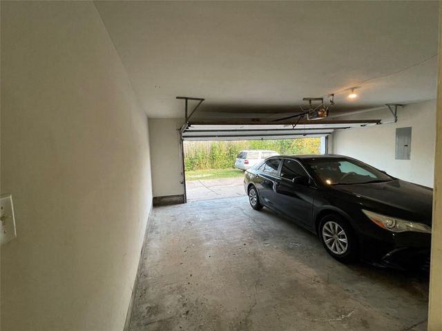 1909 Bittercreek Drive, Houston, TX 77042