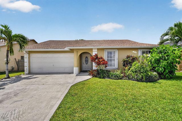 1080 Salmon Isle, Greenacres, FL 33413