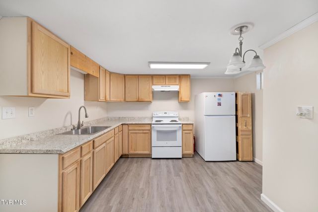 133 Bishop Circle, Elizabethton, TN 37643